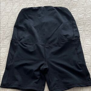 Senita athletics maternity compression shorts size medium